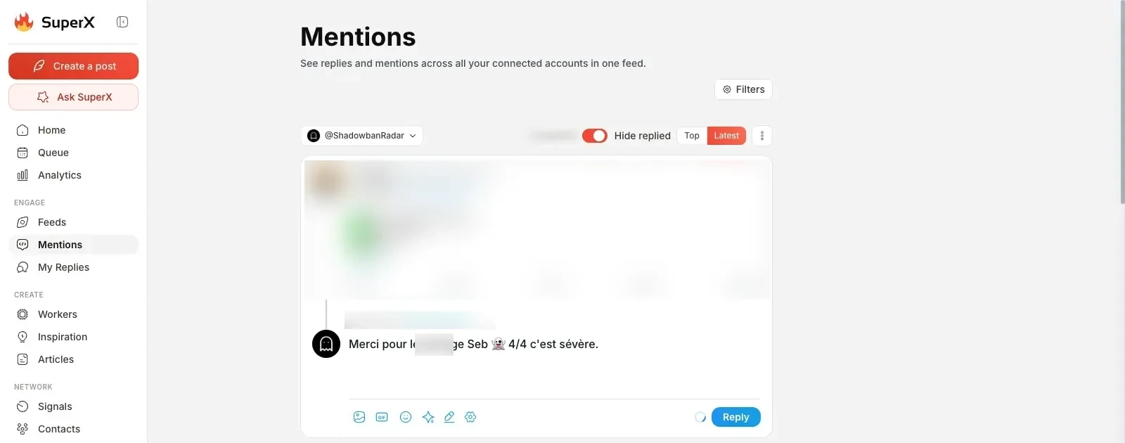 Una respuesta de IA de superX redactada en el cuadro de respuesta de una mención, lista para editar antes de enviar